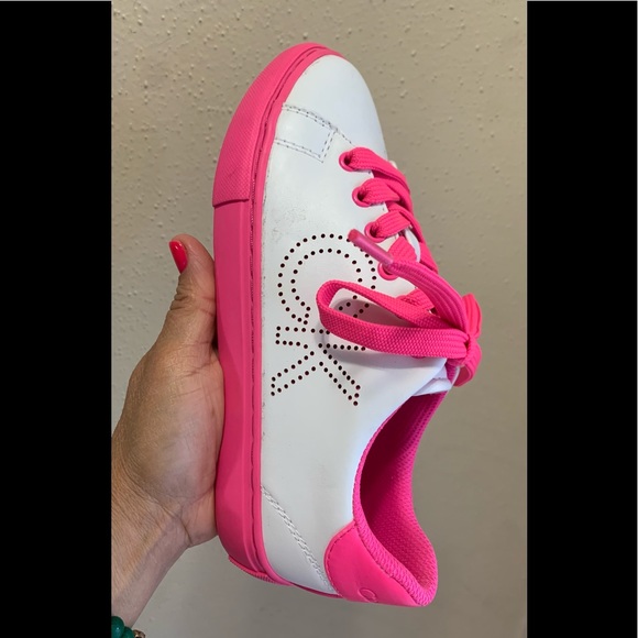 Calvin Klein Sneakers  Size :5 LIKE FIT SIZE :6  23 Cm - Picture 1 of 8